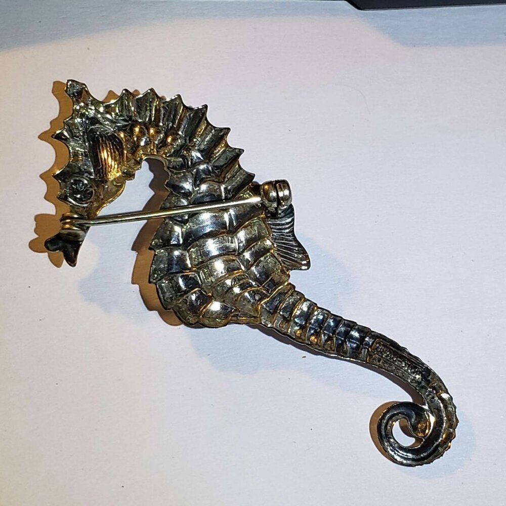 Beau Sterling Signed Seahorse Pin - Picture 3 of 7